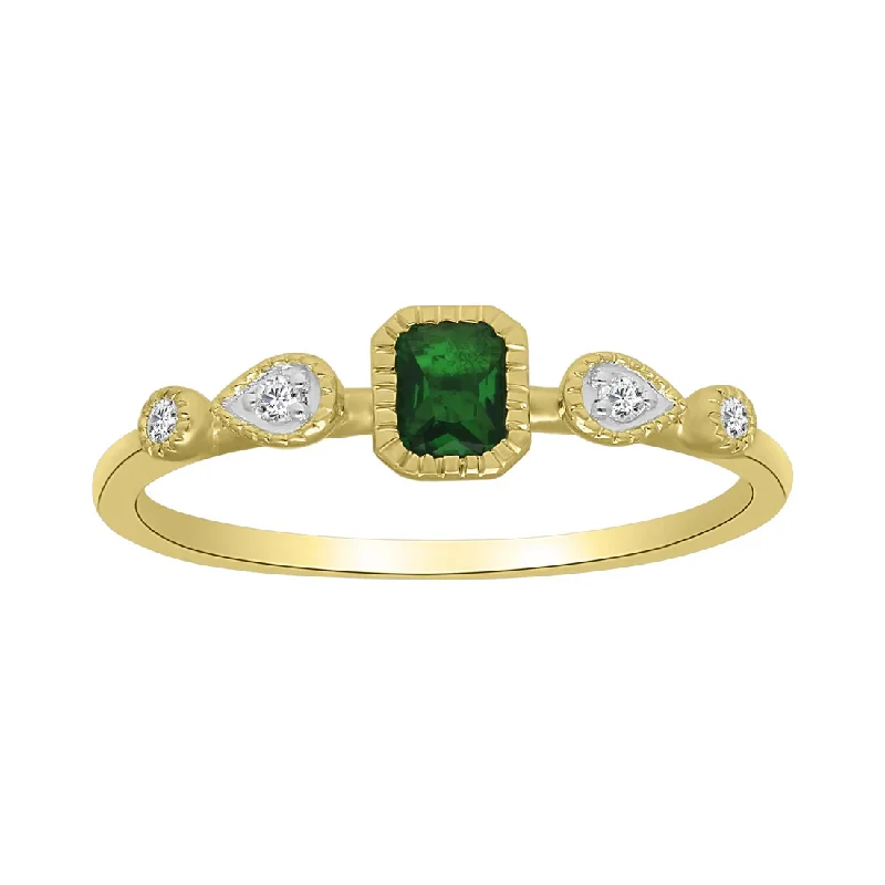 women's engagement rings with sparkling band -Diamond With Emerald Ring (14K)