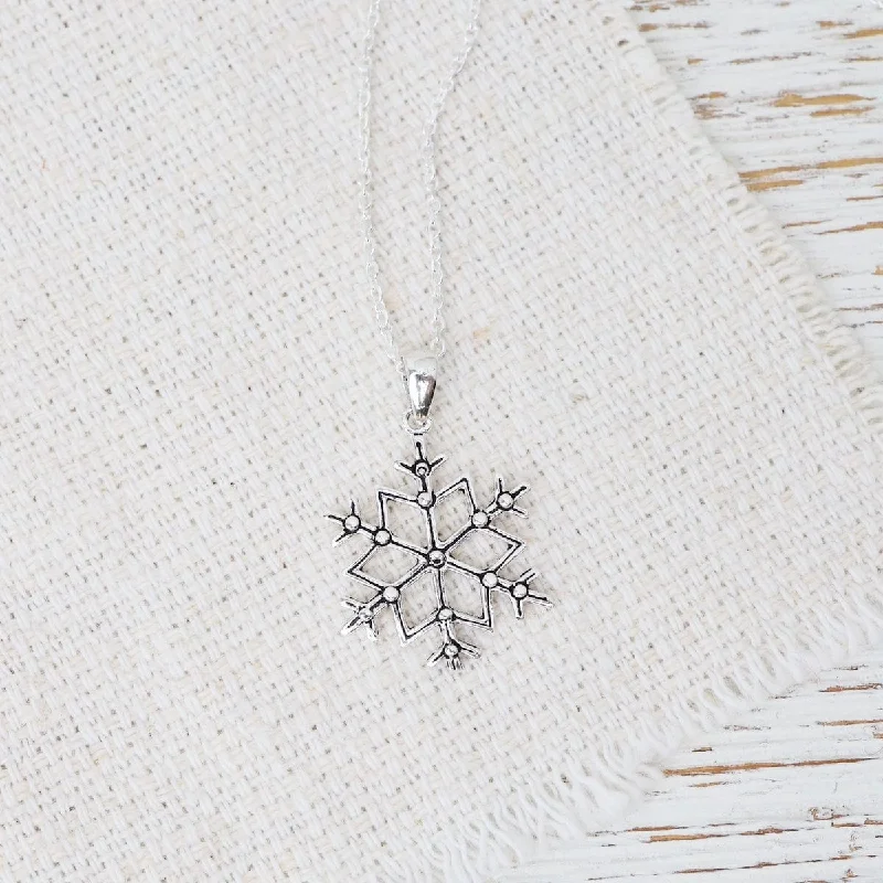 women's necklaces with beaded design -Sterling Silver Snowflake Pendant Necklace