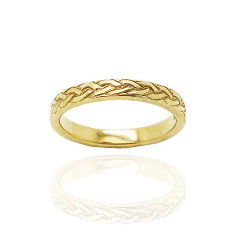 women's rings with stackable bands -Celtic Pleat Pattern Ring in Gold