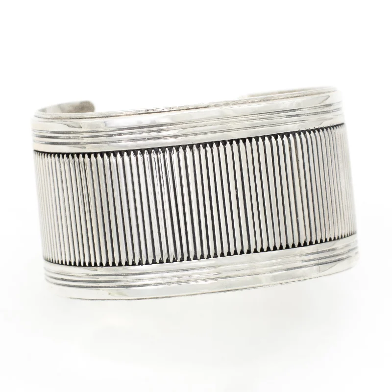 women's bracelets with bangle style -Gibson Nez Navajo Handmade Sterling Silver Cuff Bracelet