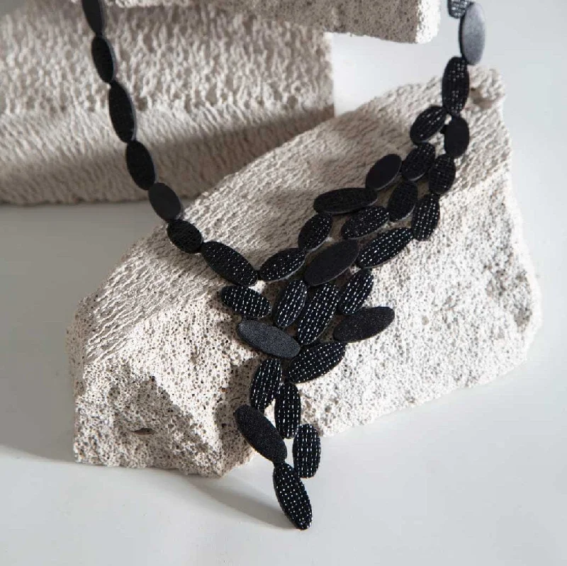 women's necklaces with intricate details -Black Emma V Necklace