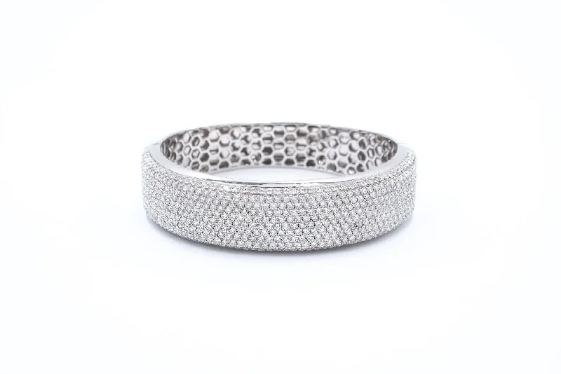 women's bracelets with sparkling zirconia -16 ctw Diamond Pave Bangle Bracelet 18k