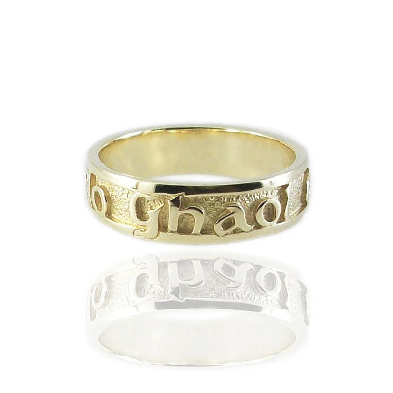 women's rings gold -Mo Ghaol Ort Ring In Silver