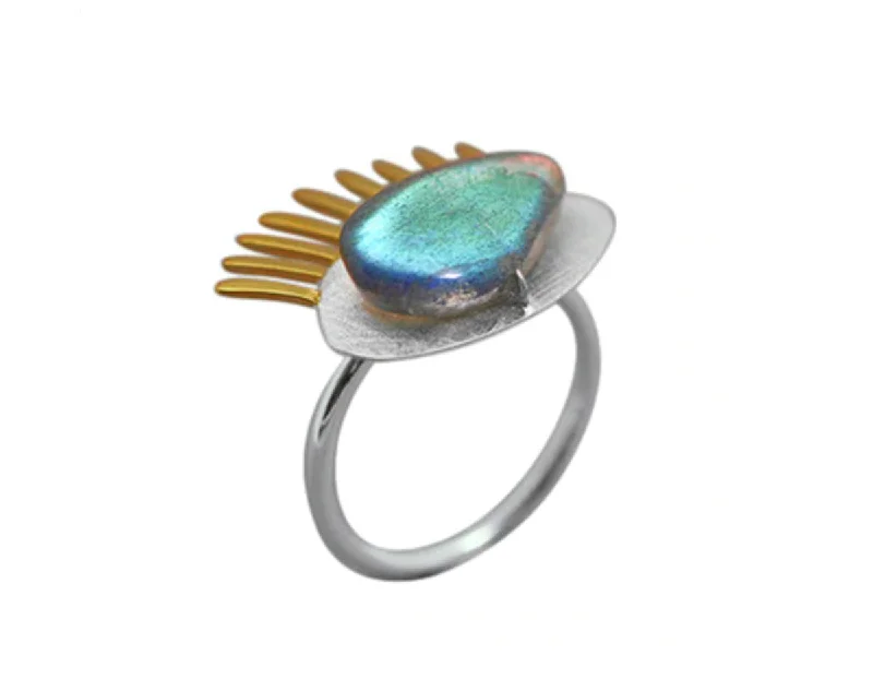 women's rings with floral halo -Golden Eyelashes Ring