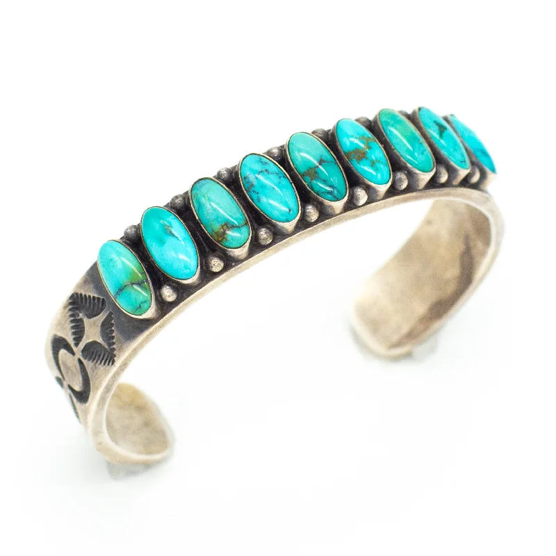 women's bracelets with minimalist design -Kirk Smith Navajo Handmade Sterling Silver Turquoise Cuff Bracelet